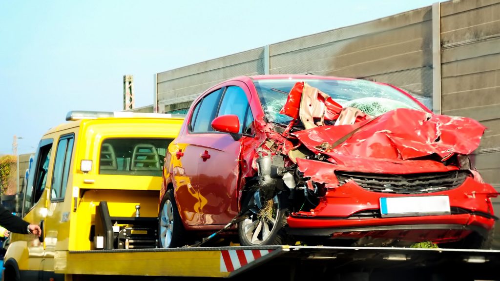 damaged-car-removals-sydney